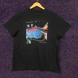 Panic! at the Disco Death Of A Bachelor Album Cover T-Shirt Size Large